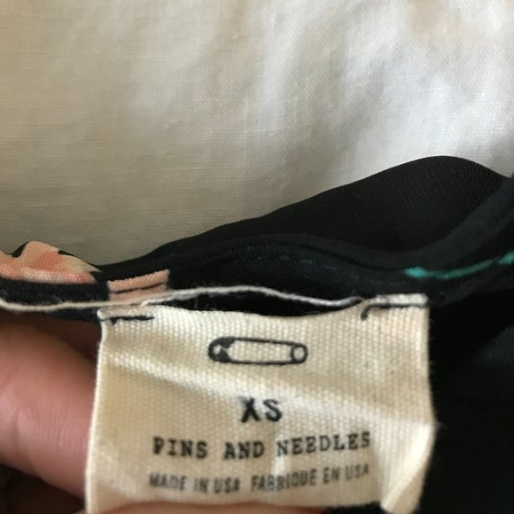 Floral Rompoer - Picture 3 of 3